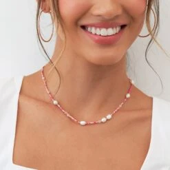 Beads And Pearls Necklace - Pink