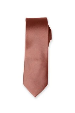 Simon Necktie - Desert Rose -Wedding Dress Store BIRDY GREY GROOMSMEN SIMON NECKTIE DESERTROSE 01 1366X2048 a1ae8169 e866 4bca 94aa b17386c946a9