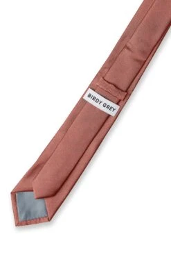 Simon Necktie - Desert Rose -Wedding Dress Store BIRDY GREY GROOMSMEN SIMON NECKTIE DESERTROSE 03 1366X2048 b888d9e6 96be 464d a46b 0d46adb4fbd1