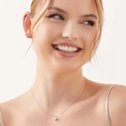 Sparkling Stud Earrings -Wedding Dress Store sparkling stud earrings accessories 02